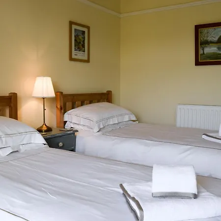 Three Peaks House Holiday home *