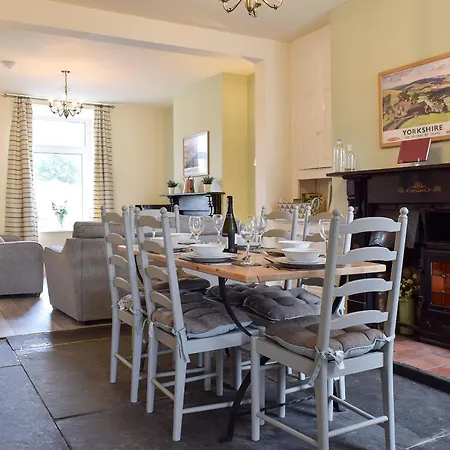 בית נופש Three Peaks House הורטון אין ריבלסדייל