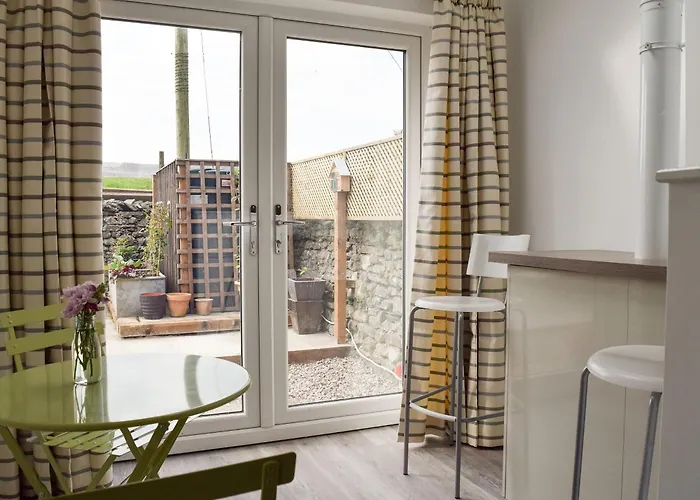 Holiday home Three Peaks House