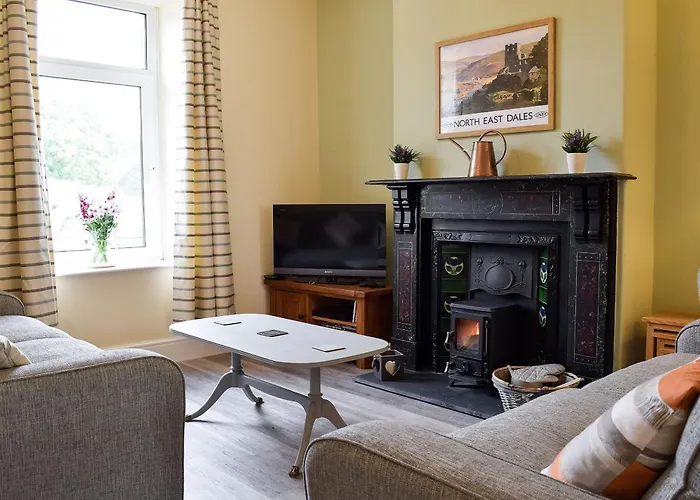 Holiday home Three Peaks House